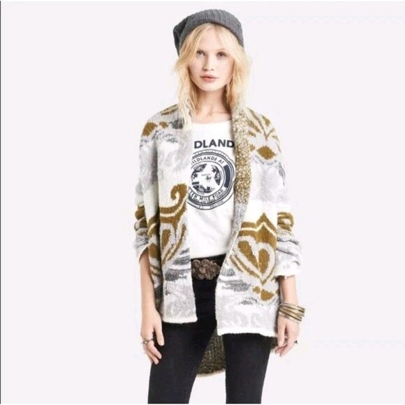 Free People Women’s Cardigan XS Green Cream Long Sleeve Sweater Oversized Boho - Picture 2 of 11